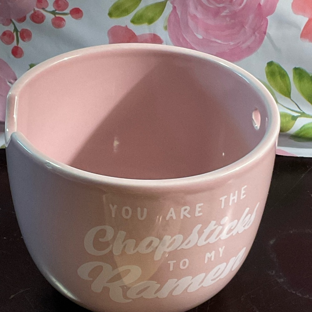 Pink Ramen Bowl with Chopsticks Set. Width 5” height 4.5” circumference 16” - Picture 8 of 8